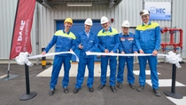 From left to right:Matthias Lindner, Vice President Global Controlling Petrochemicals;Dr. Marco Altmayer, Senior Vice President, Global Strategic Business Development Petrochemicals;Dr. Reiner Geier, Senior Vice President, Industrial Petrochemicals Europe;Dr. Maximilian Walter, Senior Vice President, Global Technology Petrochemicals;Dr. Thorsten Oberreuther, Senior Vice President, Plant Operations Antwerp.